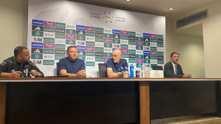 皮奧利：球隊并未因推遲開球而受影響，利雅得勝利配得上勝利