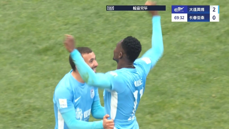 馬萊萊大連處子球！呂焯毅助攻馬萊萊破門，大連英博2-0亞泰