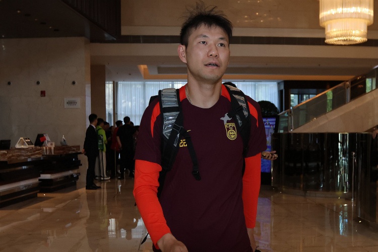 媒體人：如果李源一沒(méi)傷沒(méi)病，他落選名單在邏輯上講不出合理性